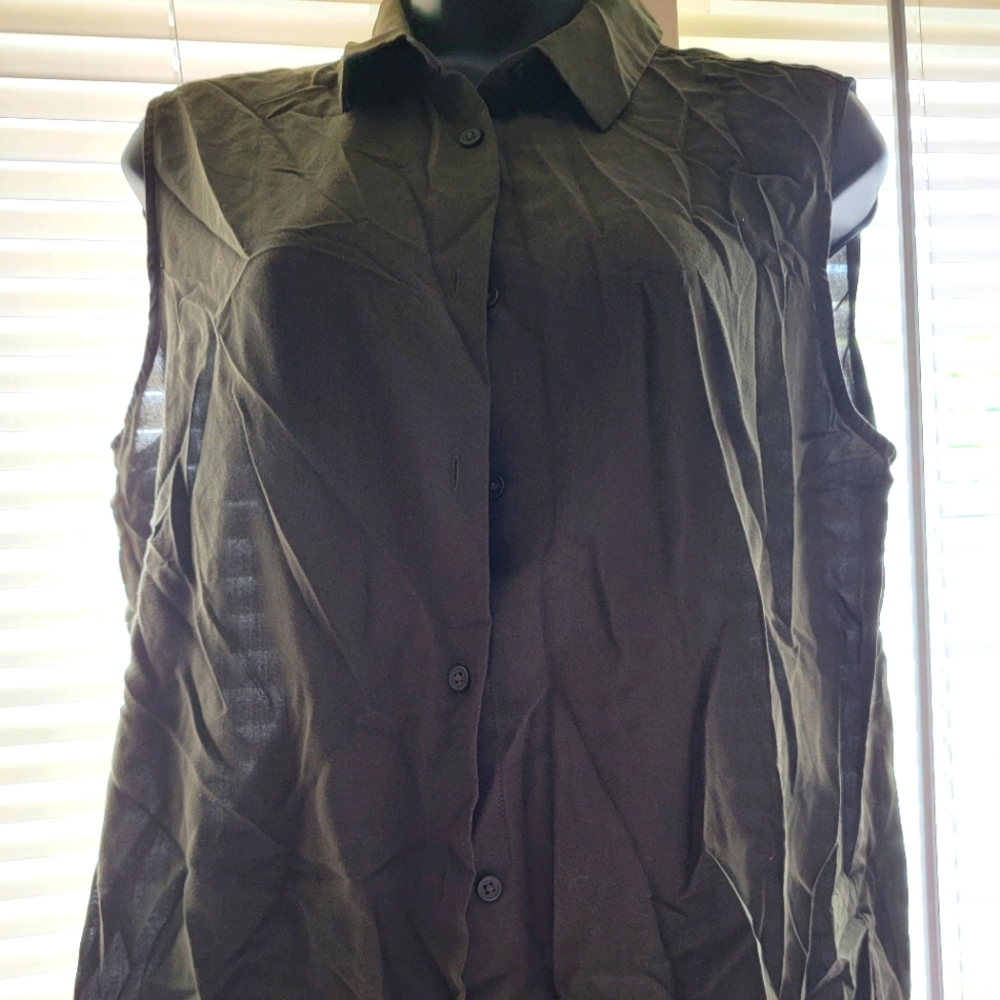 Sleeveless top